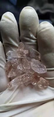 Isopropylbenzylamine/N-Benzylisopropylamine CAS 102-97-6 C10H15Nのピンクの水晶